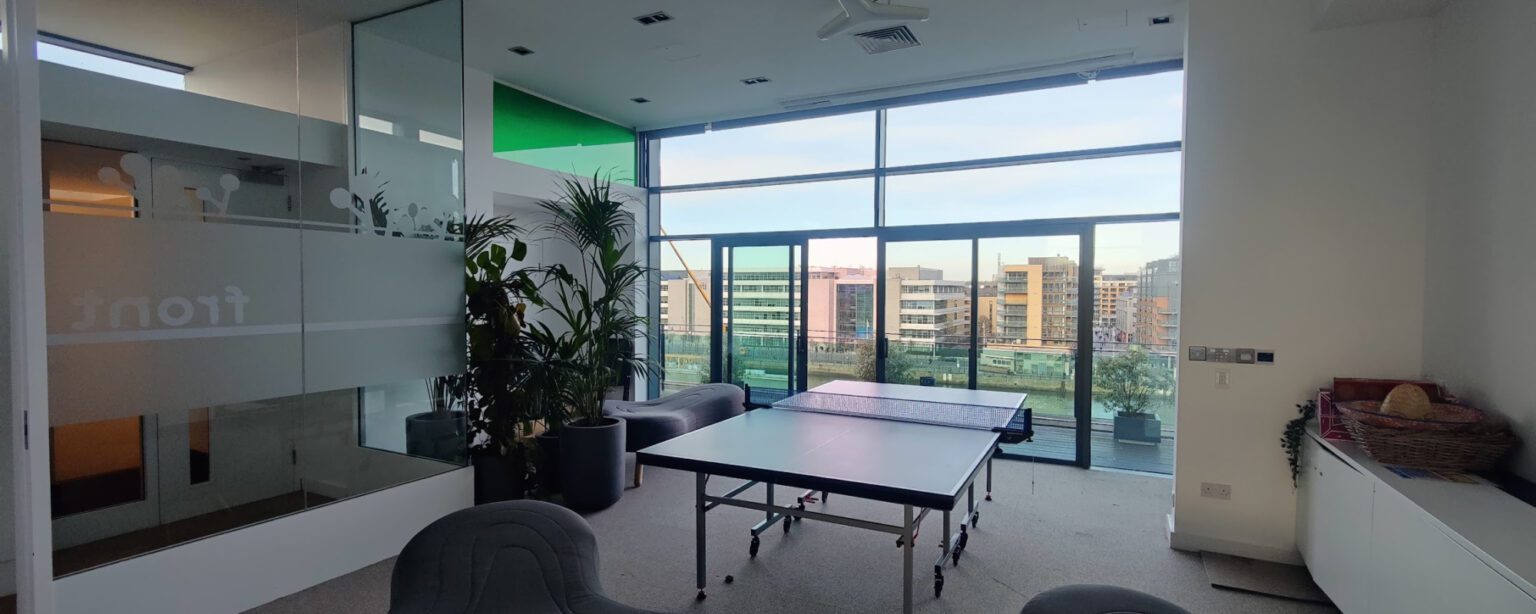 Level Five executive workspace at 16 SJRQ